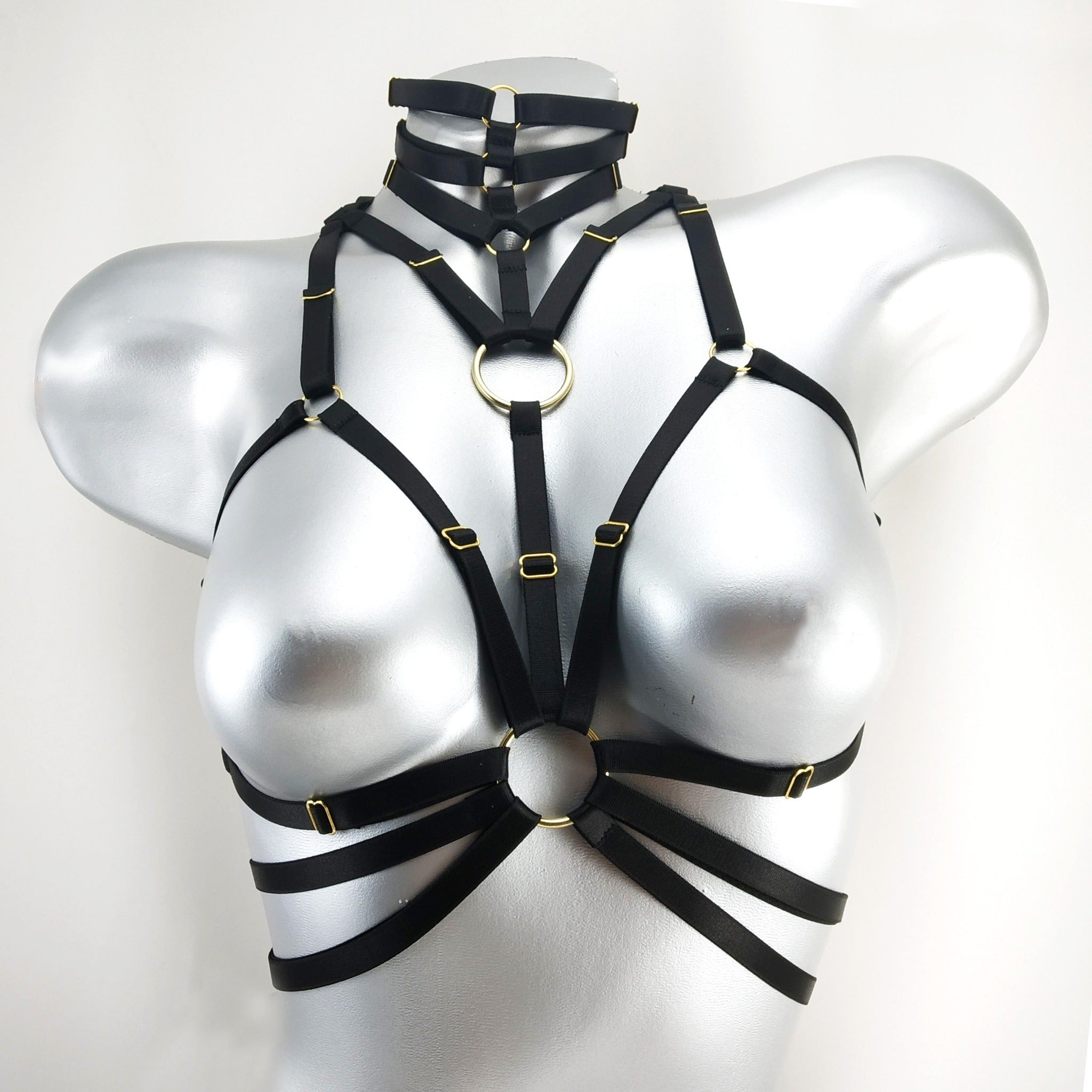 MARYLY adjustable body harness front view on mannequin